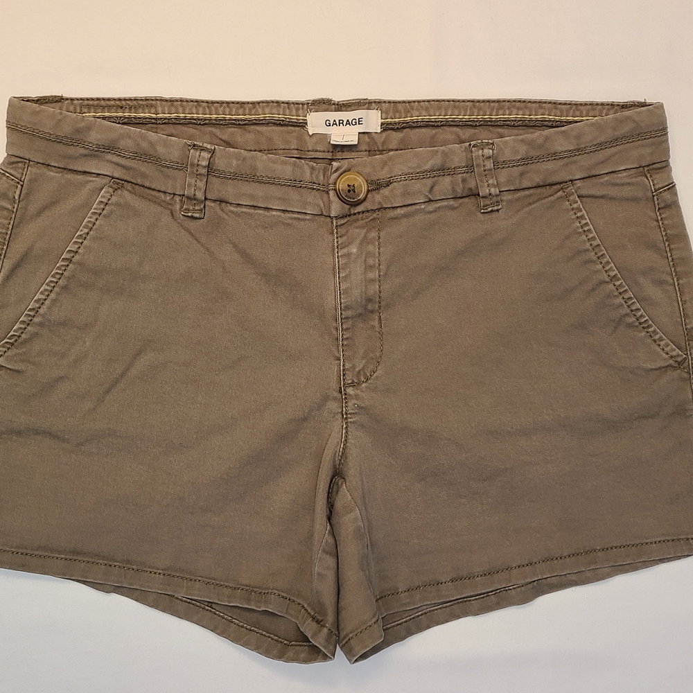 Garage Women's Khaki Chino Shorts